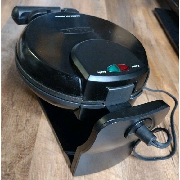 Bella Rotating Belgian Waffle Maker Stainless/Black - NIB Non Stick Pre-owned - Picture 8 of 8
